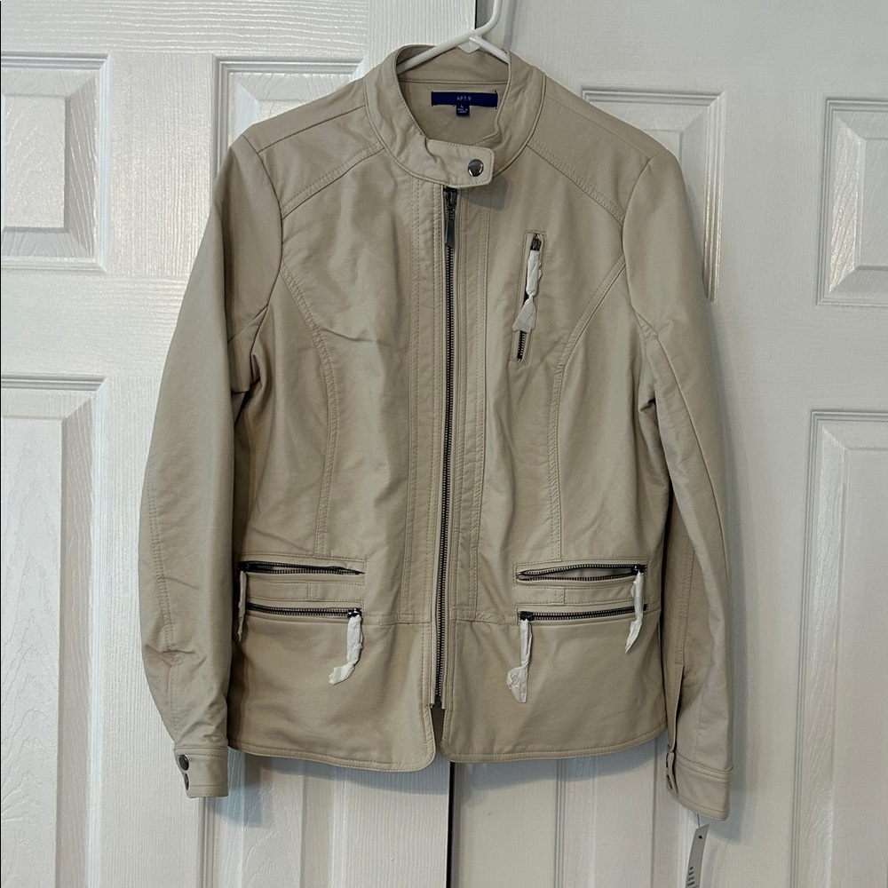 Women’s Beige Jacket
